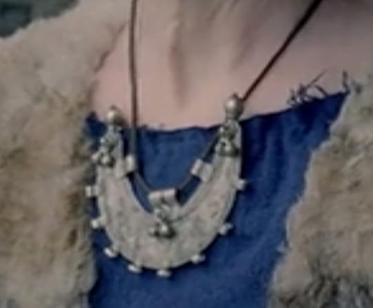 anis necklace