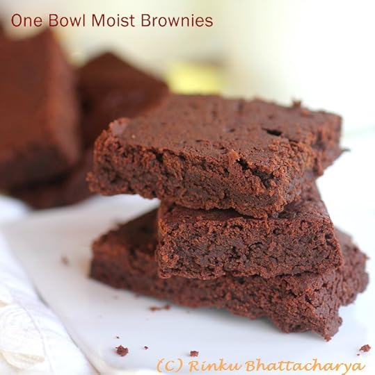 One Bowl Moist and Fudgy Brownies