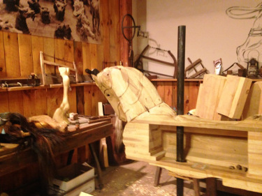 carouselthecarver'sshop