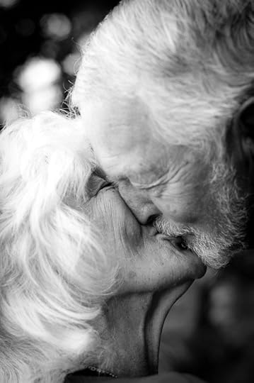 Don and Pat Kissing