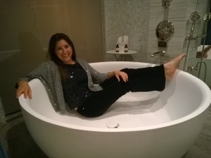 Lisa Ellen Niver Fairmont Miramar Tub Presidential Suite
