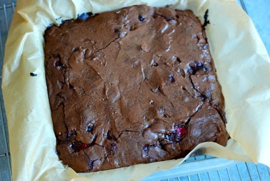 Bittersweet brownies with cranberries
