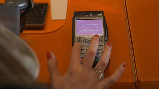 sklepbutywybrane.00_01_10_17.Still002