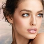 dream-mousse-blush_model-shot_115706