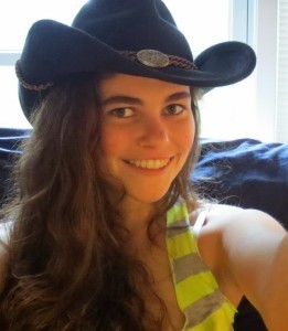 Hannah-in-cowboy-hat