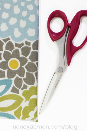 Boxed-Corner Buttonhole Pillow Tutorial/How-To by Nancy Zieman