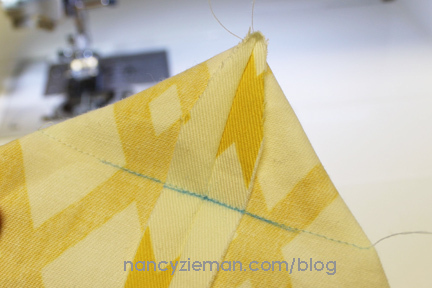 Boxed-Corner Buttonhole Pillow Tutorial/How-To by Nancy Zieman