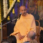 Radhanath Swami at Flower festival - mumbai 2015 010