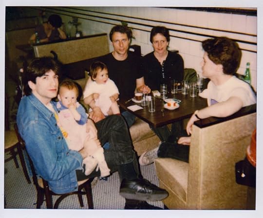 AT DE ROBERTIS 1988