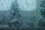 Rainwater-dripping-on-the-windshield__37335-480x320