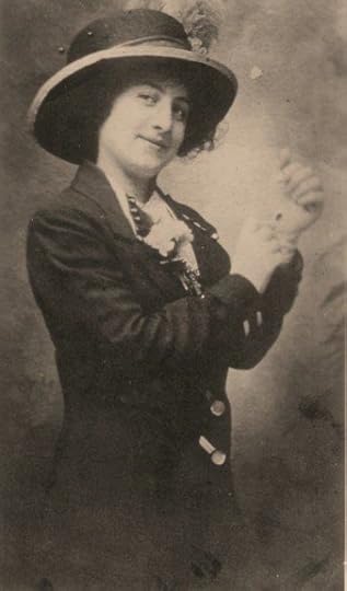 ernestine (1).jpg
