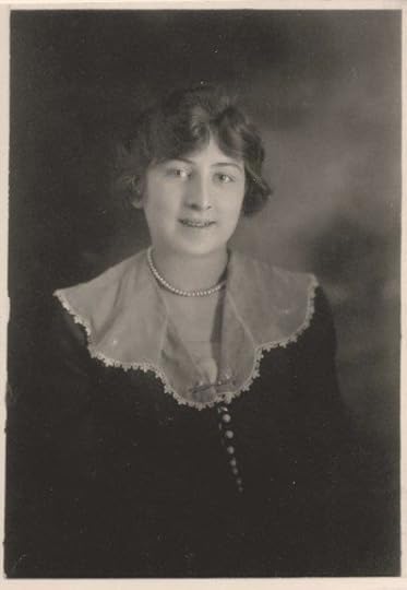 ernestine2.jpg