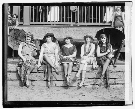 1921