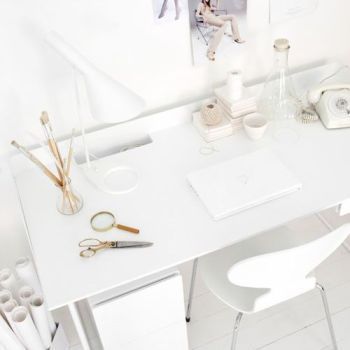 desk_b