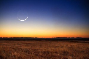 crescent-new_moon-istock_000049316294