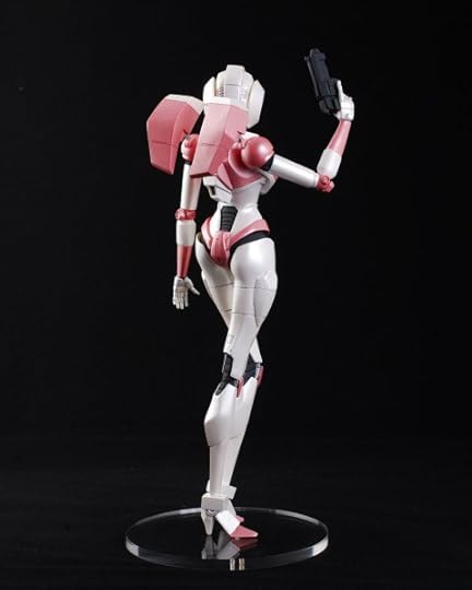found at http://www.seibertron.com/transformers/news/summer-wonderfest-2010-exclusive-resin-arcee-kit/19326/