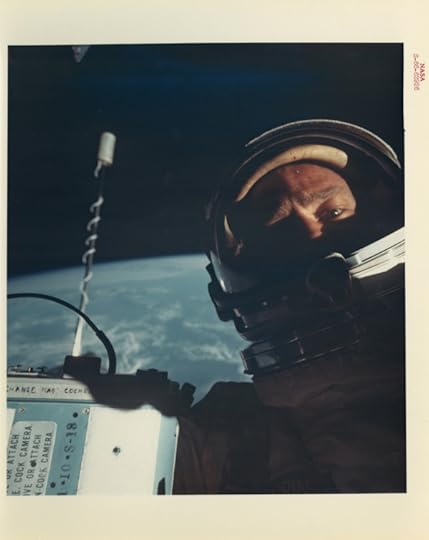 1-Buzz-Aldrin-First-selfportrait-in-space-Gemini-12-November-1966