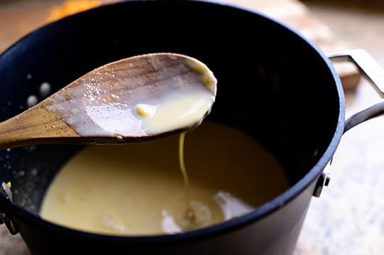 Broccoli with Cheese Sauce