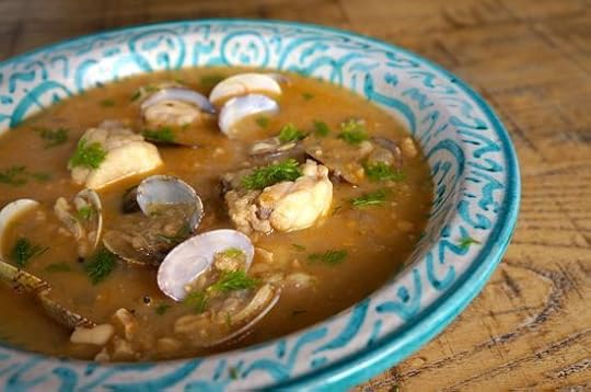 Sopa de rape con almejas