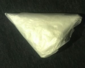 How to Fold a Plastic Bag to Maximize Space (6)