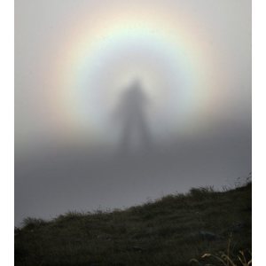 Broken Spectre with Glorie