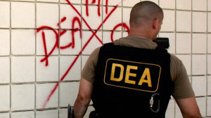 ex-dea-agent-moves-to-marijuana-company.si