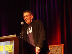 Nimoy's last live convention appearance. Photo by Maria Jose Tenuto, used with thanks.