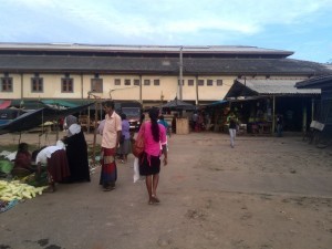 Star Fort Matara Review - Market