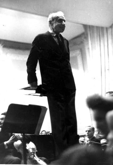 Serge Koussevitzky at Carnegie Hall, 1947. Library of Congress.