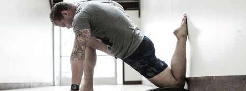 kelly couch stretch - spartan pose