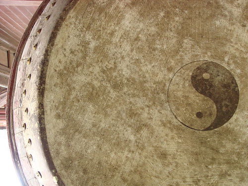 The_Citadel_-_Drum_Tower_-_Hue_-_Vietnam.JPG