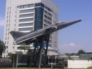 Free walking tour of Colombo - Sri Lanka Air Force Base (SLAF)