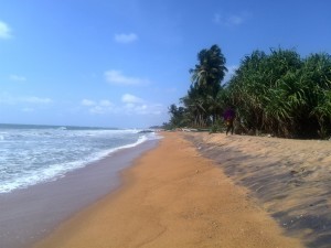16 Days in Sri Lanka and Cost of Travel in Sri Lanka - Kalutara Beach (2)