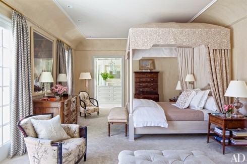 7-item16.rendition.slideshowHorizontal.miles-redd-designed-california-family-home-17-wm-490x326