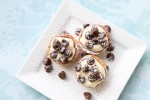 Mini-Cannoli-Cream-Pastry-Cups-4
