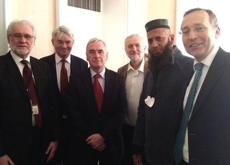 Members of the Shaker Aamer Parliamentary Group at a meeting in February 2015. From L to R: MPs Mike Wood, Andrew Mitchell, John McDonnell (chair), Jeremy Corbyn and Andy Slaughter. Between Jeremy and Andy is Imam Suliman Gani, a teacher and broadcaster and a friend of the Aamer family.