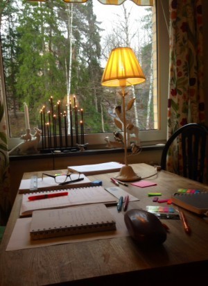 Flitens lampa och färgglada minipostits