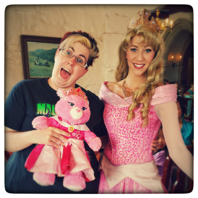 Lex, Aurora, and Kitty Taylor