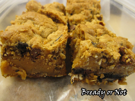 Oreo Chocolate Chip Caramel Cookie Bars