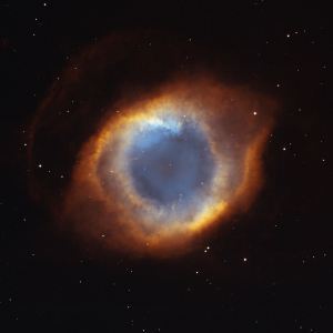 1024px-Iridescent_Glory_of_Nearby_Helix_Nebula