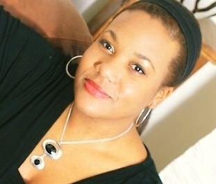 Author Image - Caroline Bell Foster