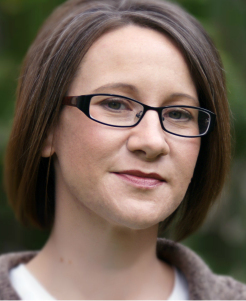 Sarah Negovetich headshot