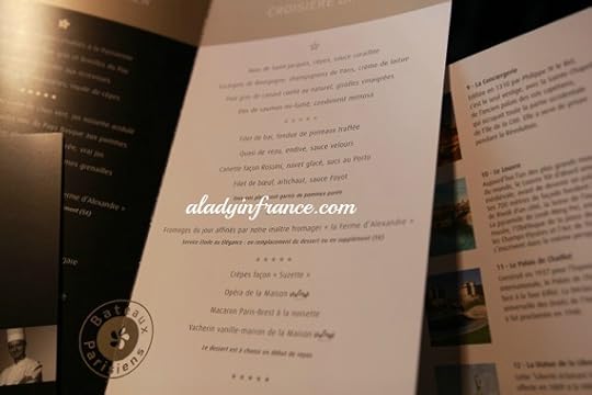 Paris dinner cruise