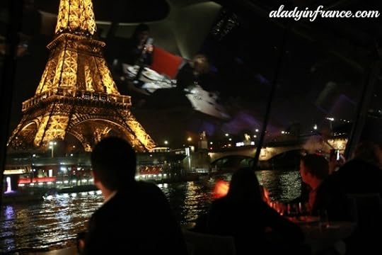 paris boat1