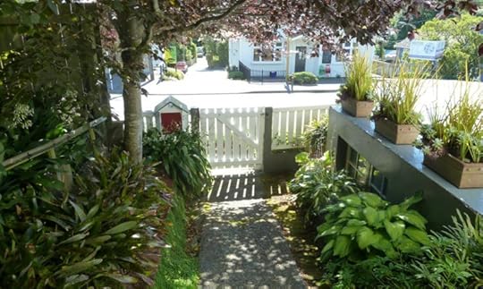 Kris Pearson - front path