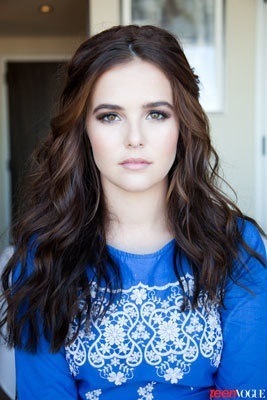zoey deutch photo: Zoey Deutch 3045D5F2-3494-4EDC-8D28-68E010E3A5AD_zpselbpfjdz.jpg