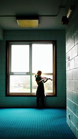 FEB15_11_200443913-001