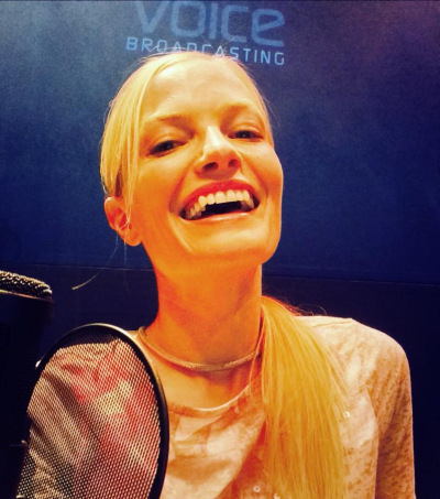 You know you're in your happy place when someone walks in on you taking blog-prep-selfies and you keep on shooting. ;)