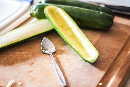 Taco Stuffed Zucchini Boats | Club 31 Women | club31women.com #zucchini