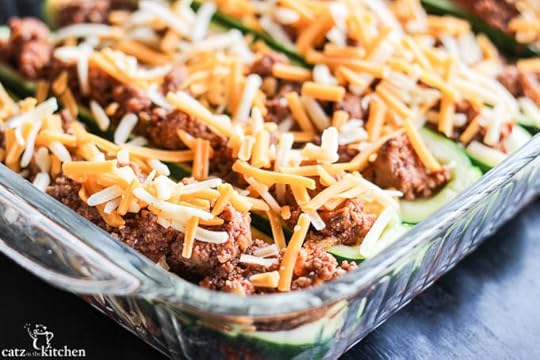 Taco Stuffed Zucchini Boats | Club 31 Women | club31women.com #zucchini
